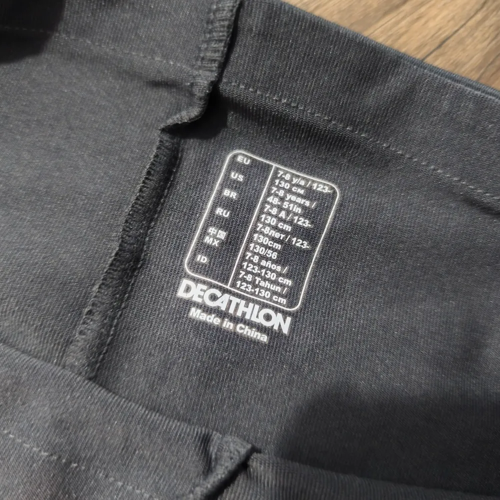 Short Saia Artengo Infantil Tamanho 7.8 anos