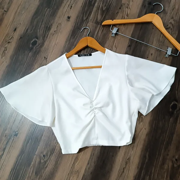 Blusa Cropped Manga Larguinha
