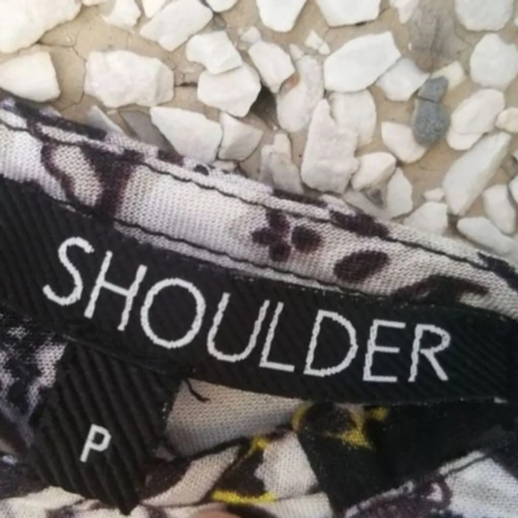 Vestido estampado Shoulder