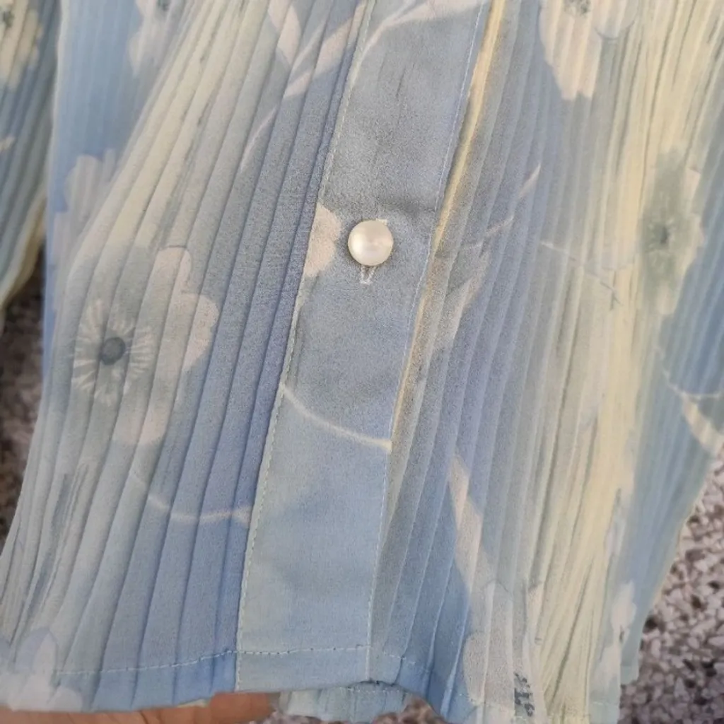 Camisa vintage plissada