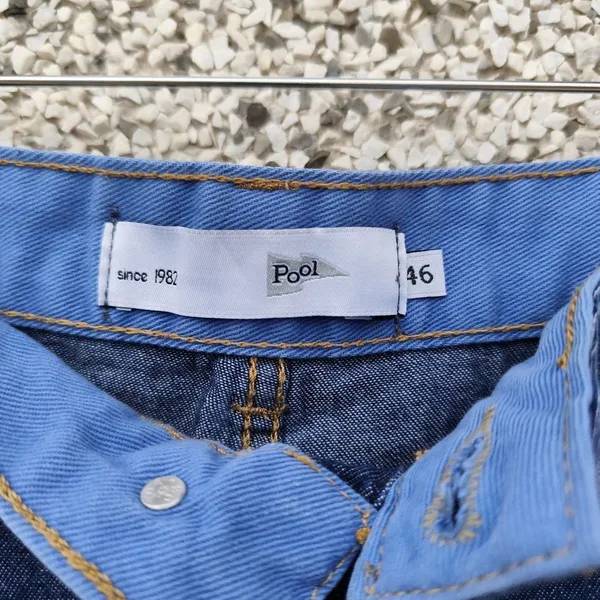 Minissaia jeans rodada Y2K