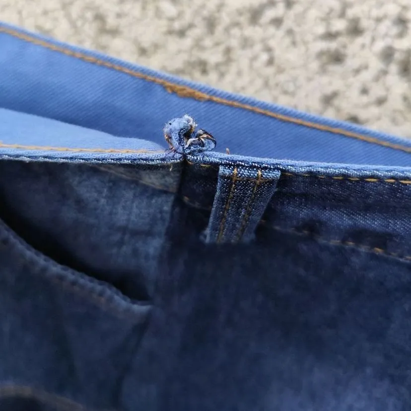 Minissaia jeans rodada Y2K