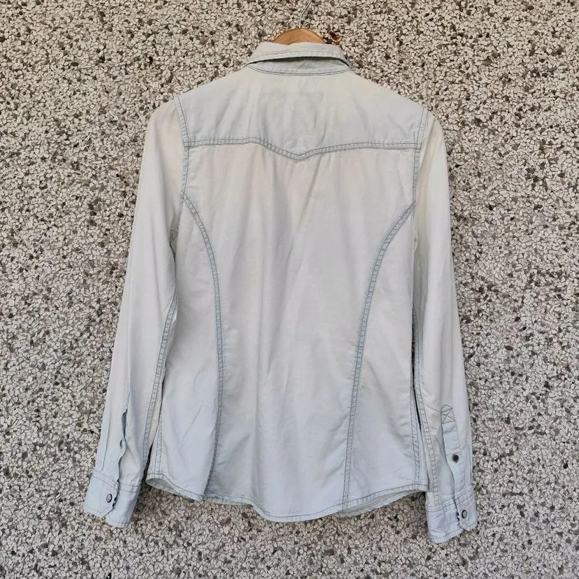 Camisa jeans feminina