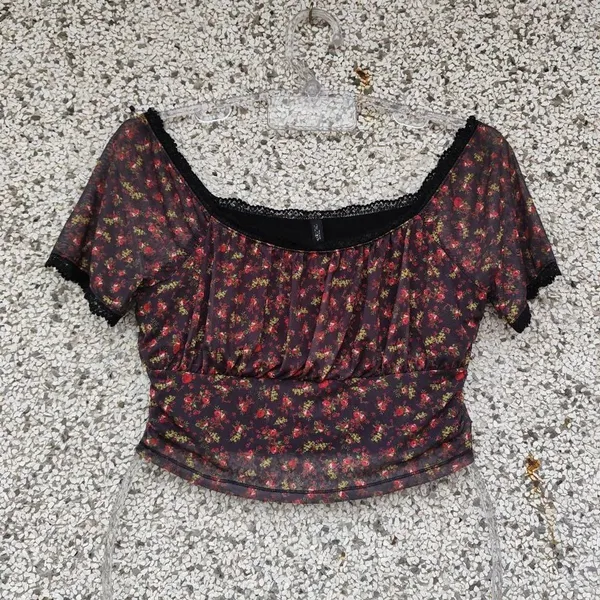 Blusa cropped ciganinha tule