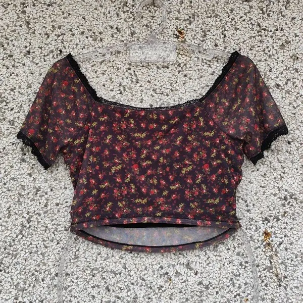Blusa cropped ciganinha tule