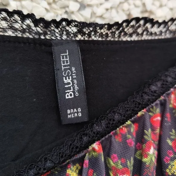Blusa cropped ciganinha tule