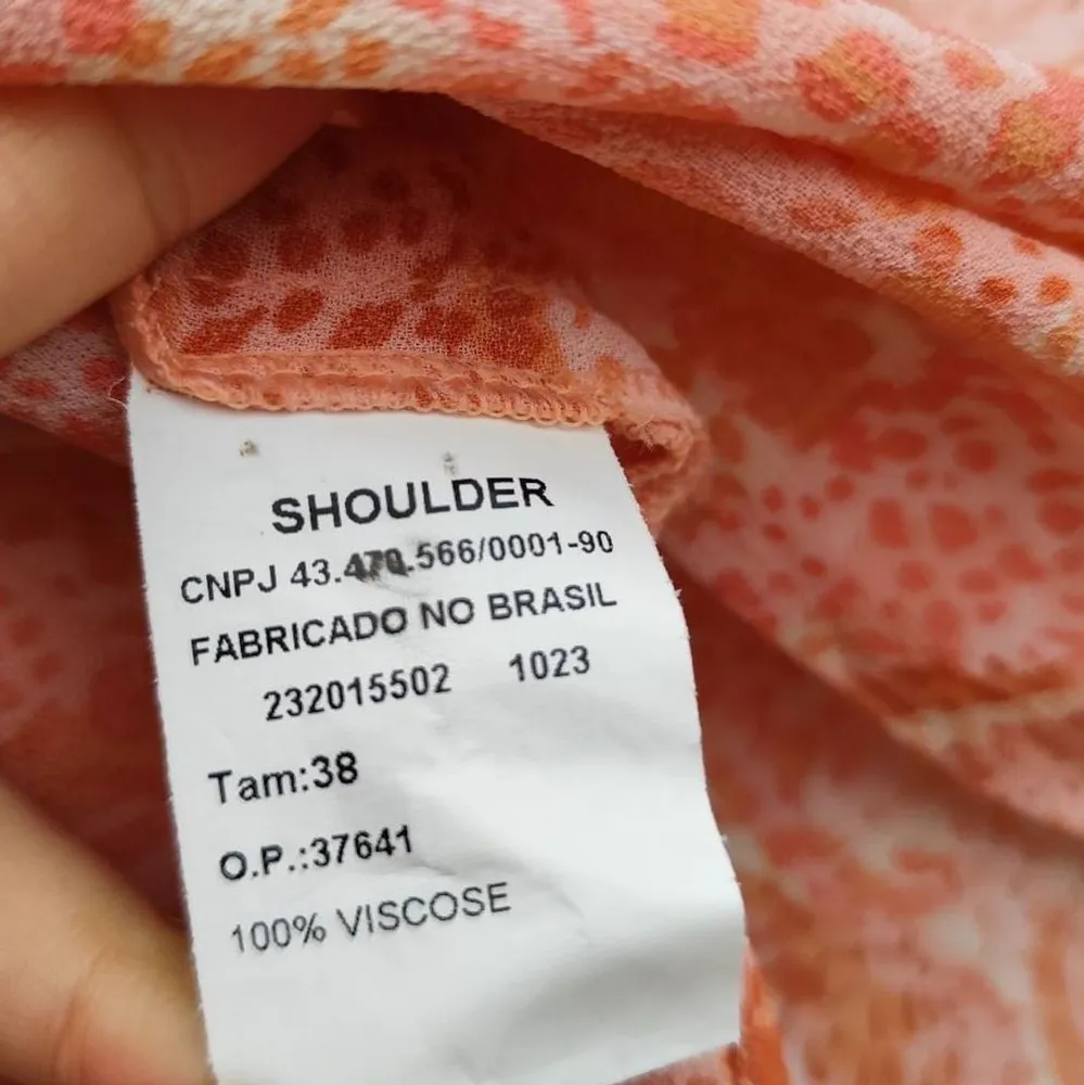 Blusa Shoulder estampada