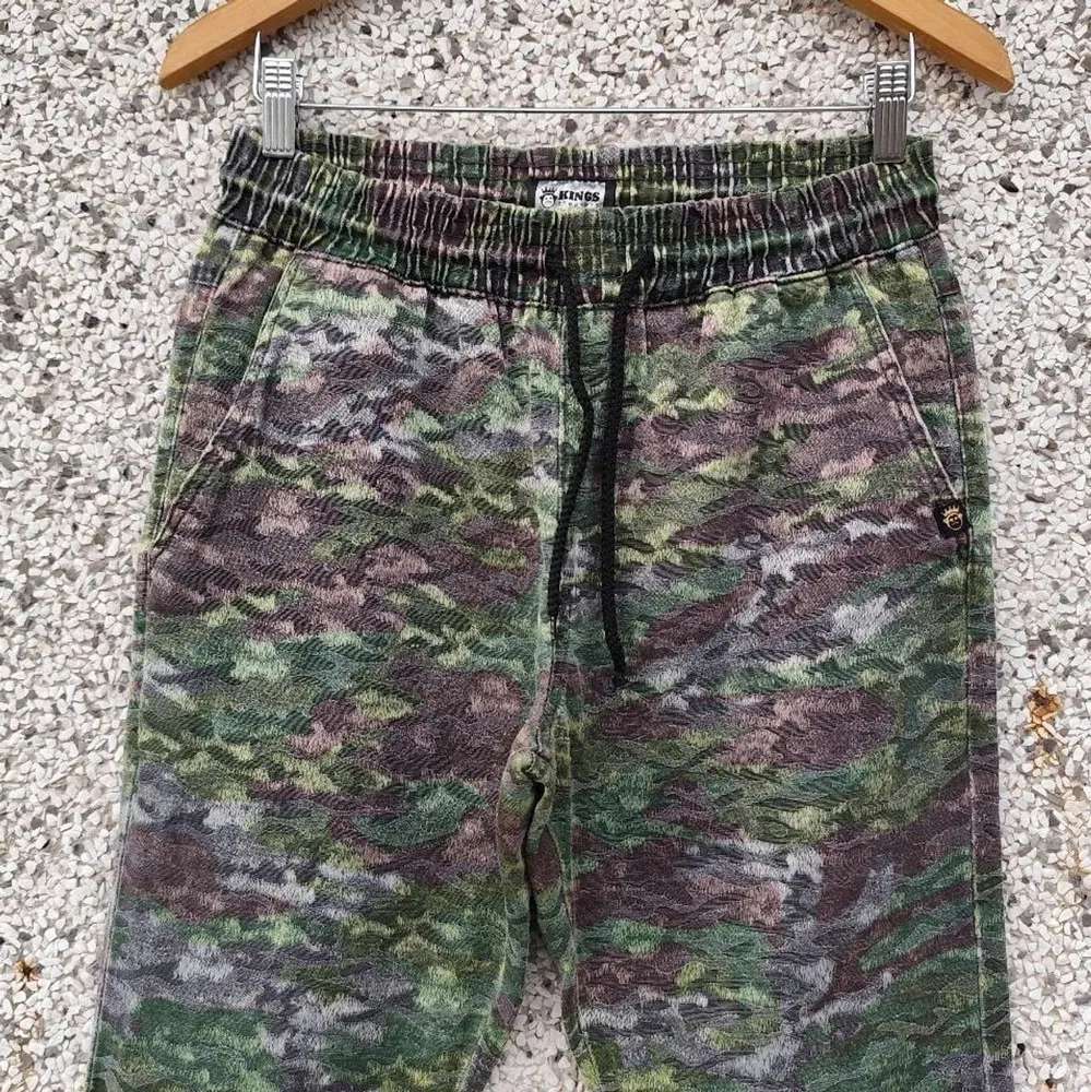 Calça jogger Kings Sneakers camuflada