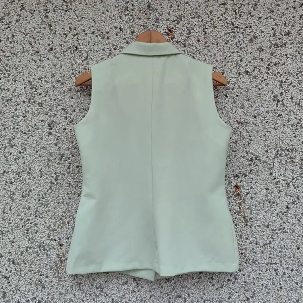 Camisa sem mangas verde claro
