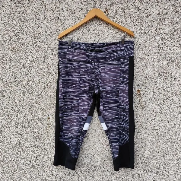 Calça legging corsário importada Plus Size