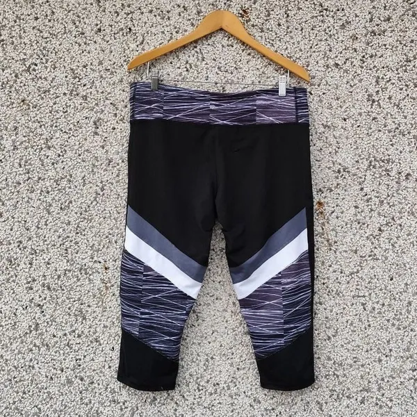 Calça legging corsário importada Plus Size
