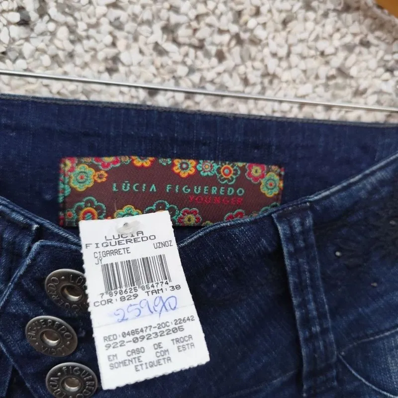 Calça jeans Lúcia Figueredo bordada