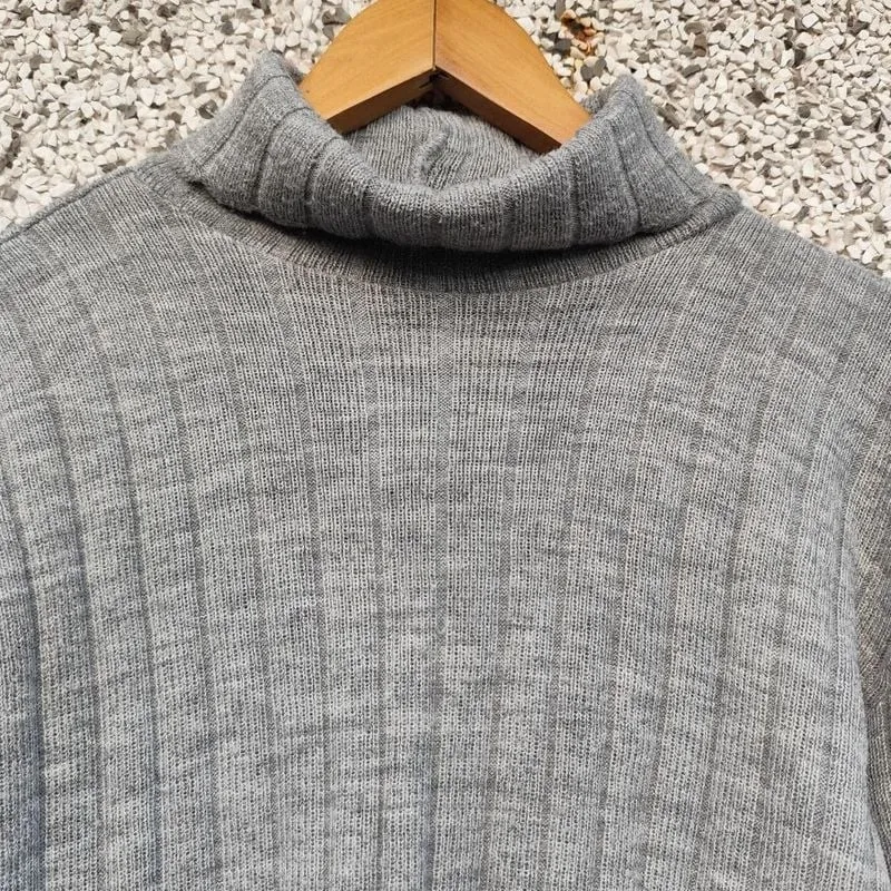 Suéter tricô plus size cinza