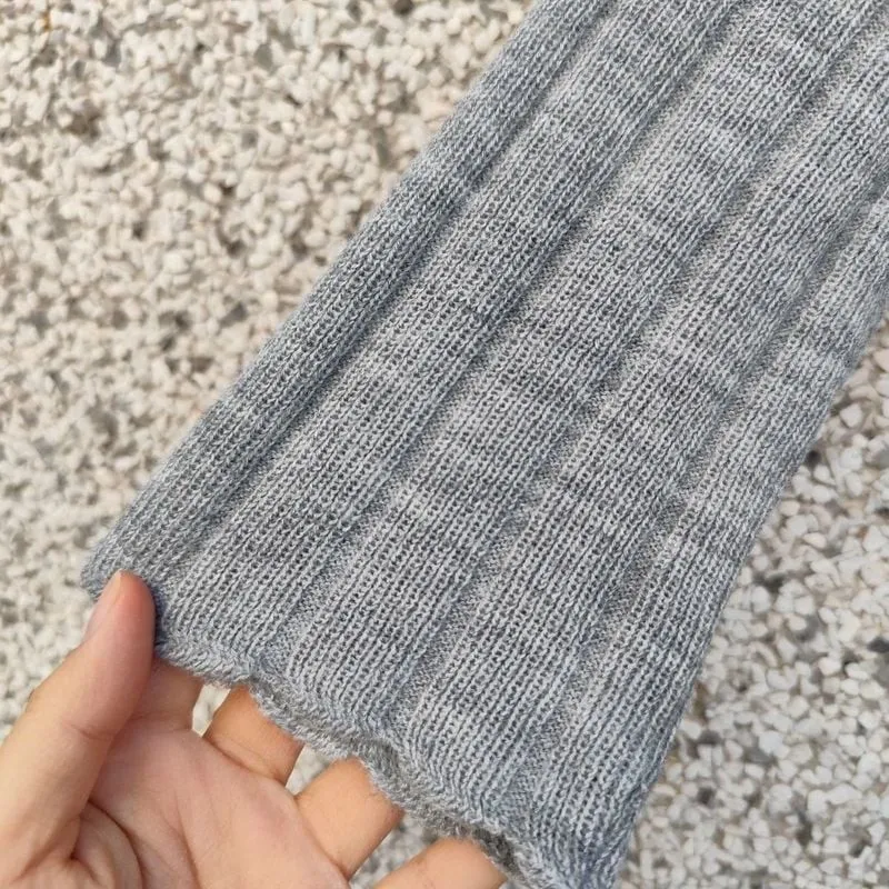 Suéter tricô plus size cinza