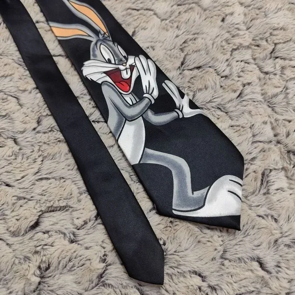 Gravata Looney Tunes Pernalonga preta