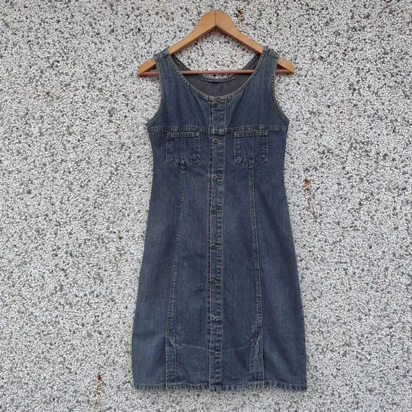 Vestido jeans Y2K com botões