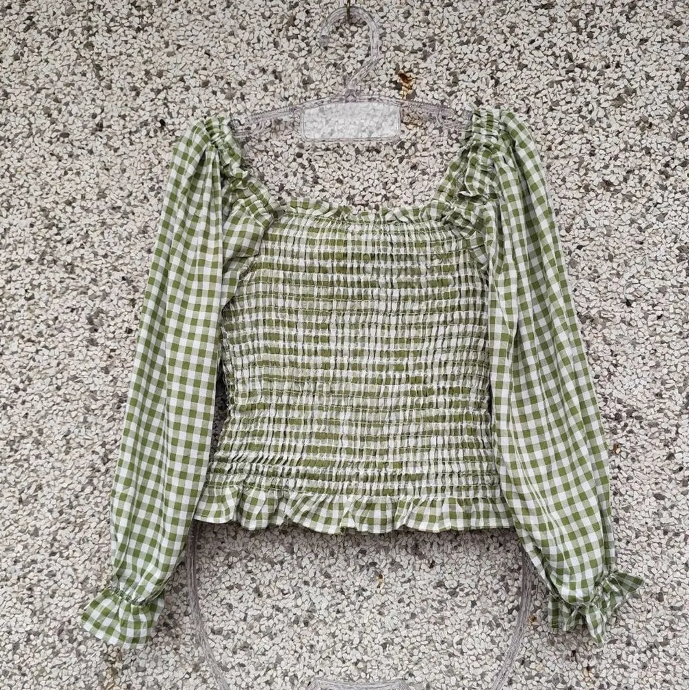 Blusa verde xadrez lastex