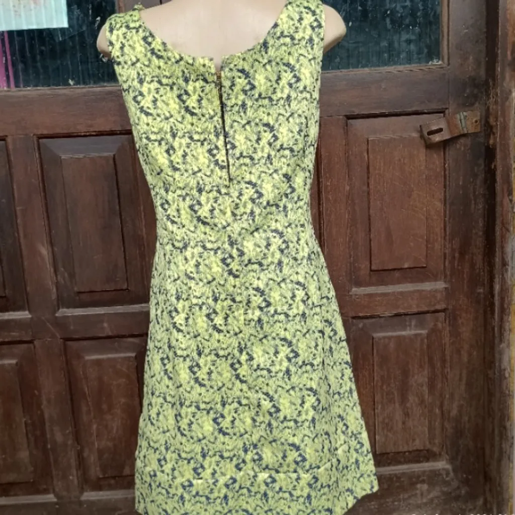 vestido anos 70 tubinho jacquard fresh e chic