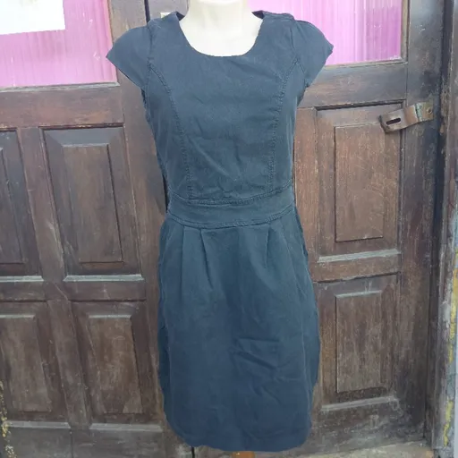 vestido curto preto de viscose com elastano mangas copinho