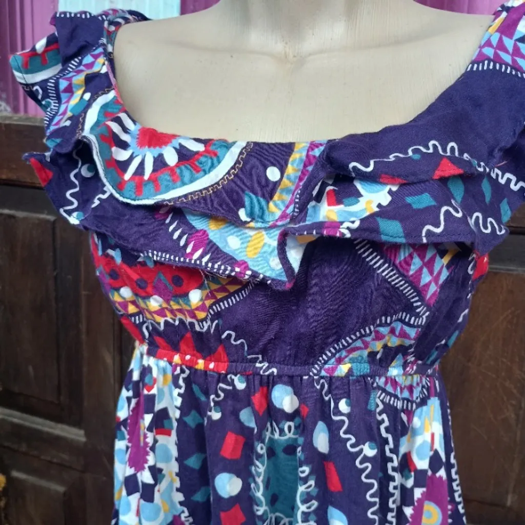 lindo vestido roxo colorido estampado tam p