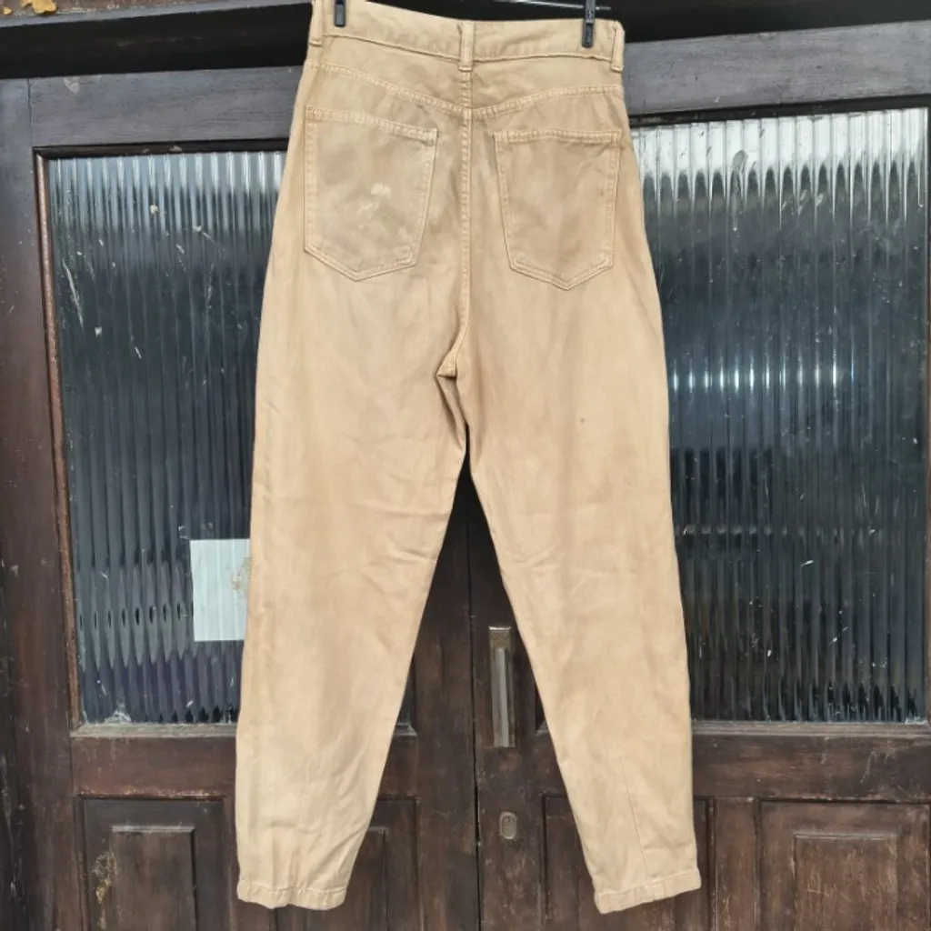 mom jeans bege cintura alta tam 40 42