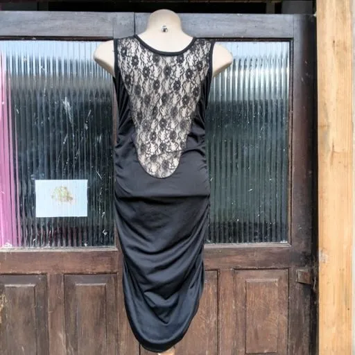 vestido preto de festa