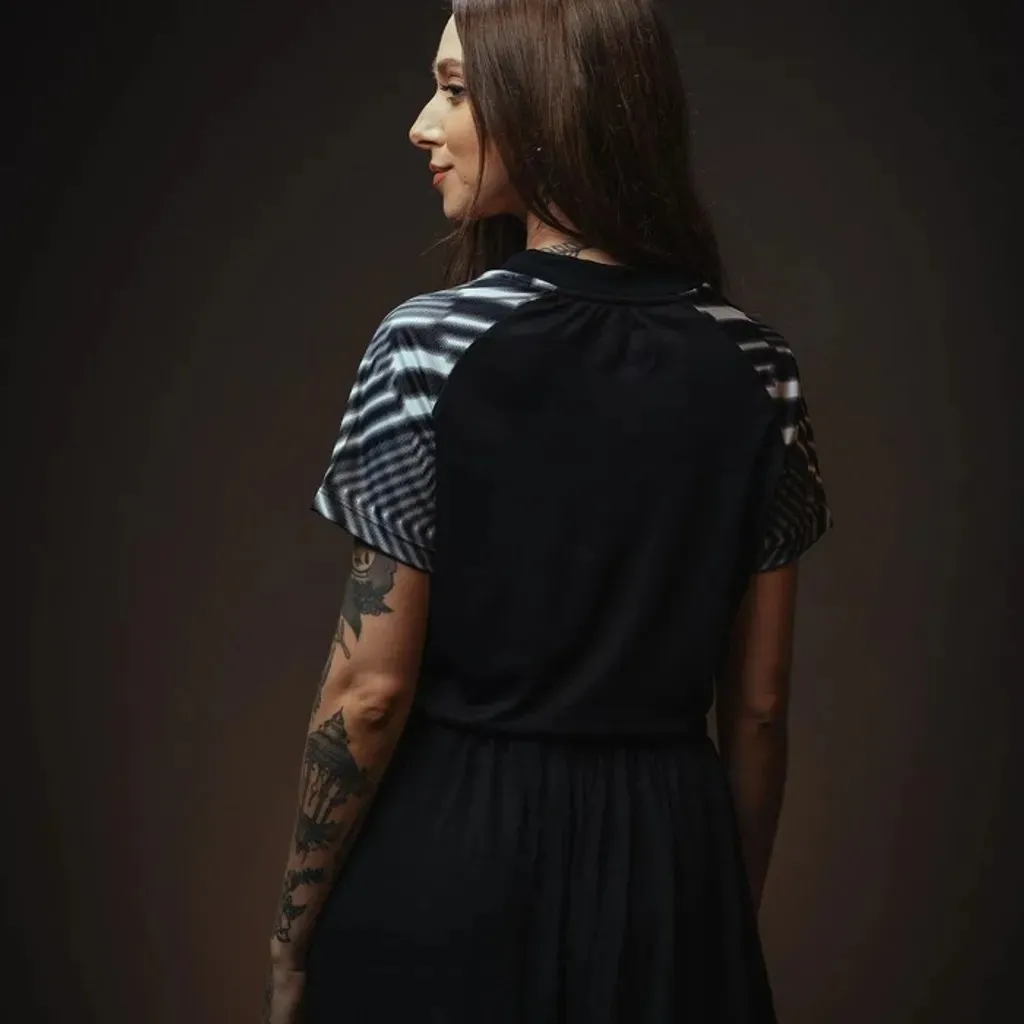 Camisa Corinthians SCCP Lines Preta Feminina - Oficial