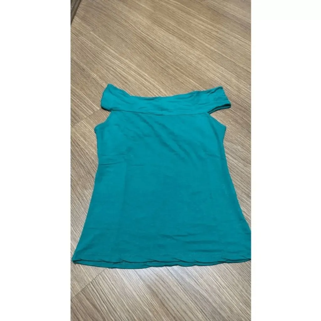 Blusa Verde Fargo de Alcinha com Detalhe no Ombro - Tam G