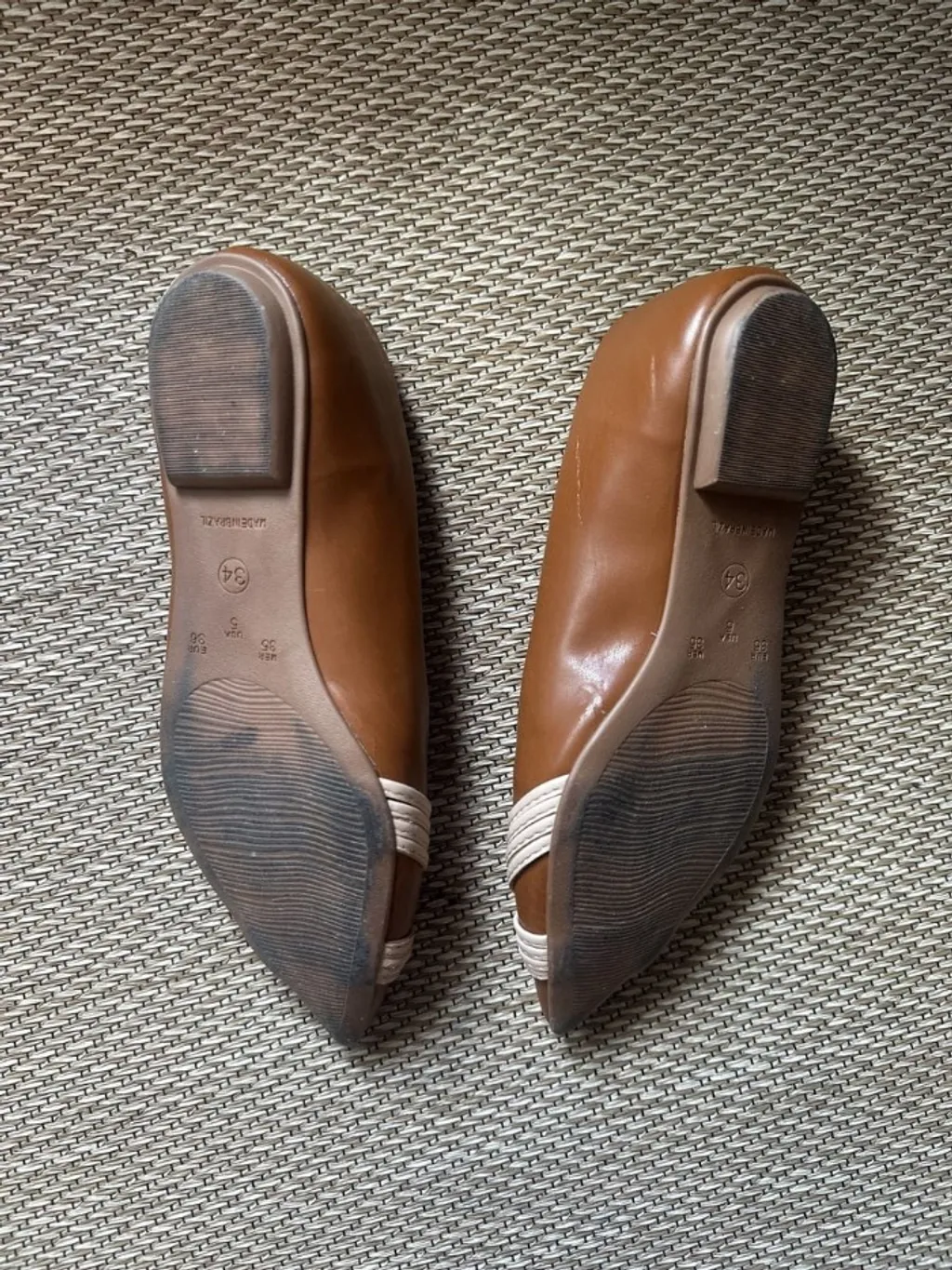 Sapatilha Renata Mello bico fino 34 sapatilha caramelo com acaba