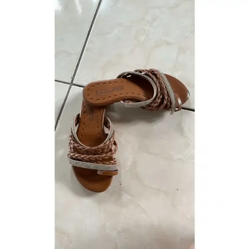 Rasteirinha Caramelo Strass 34