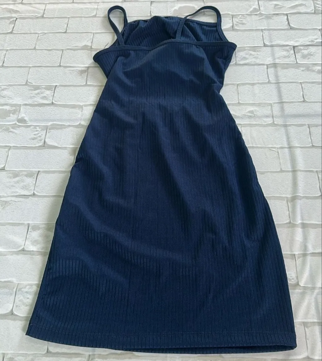 Vestido Tubinho Azul Marinho Com Recorte Moderno Tam P