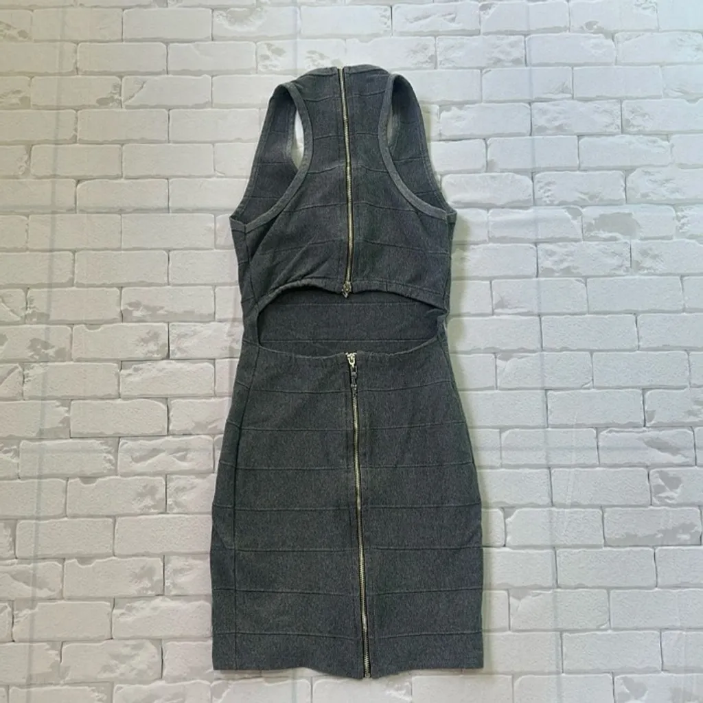 Vestido Tubinho Cinza Planet Girls Com Abertura Costas Tam M