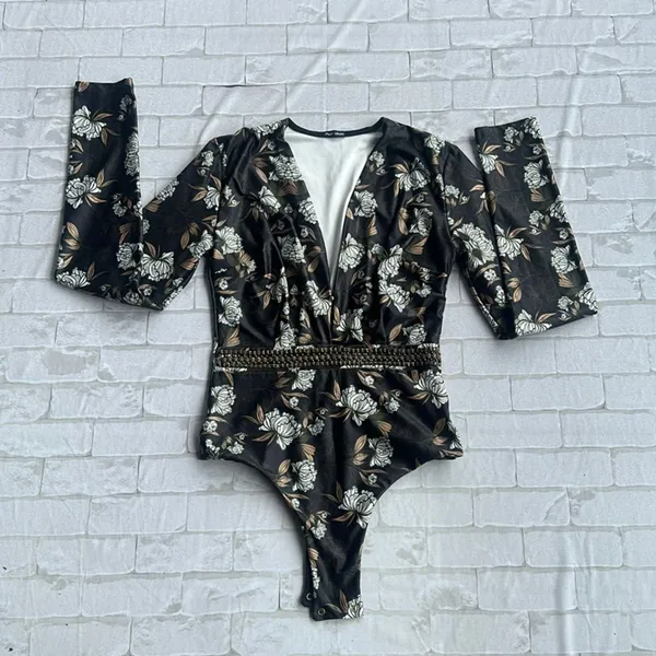 Flor Linda Body Preto Floral Manga Longa Tam M