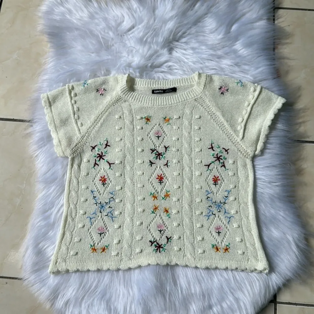 Blusa Off White Tricot Floral Feminina Tam M