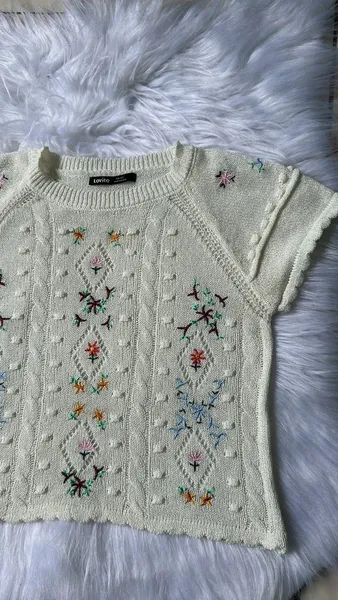 Blusa Off White Tricot Floral Feminina Tam M