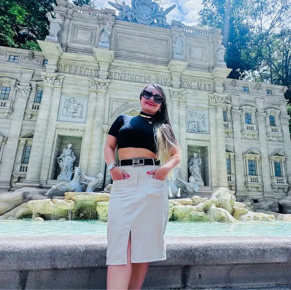 Saia Feminina Bege Cintura Alta 40
