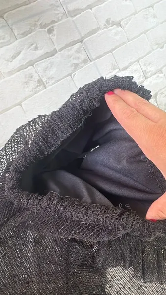 Saia Longa Preta Shein Com Paetê E Shortinho Tam P