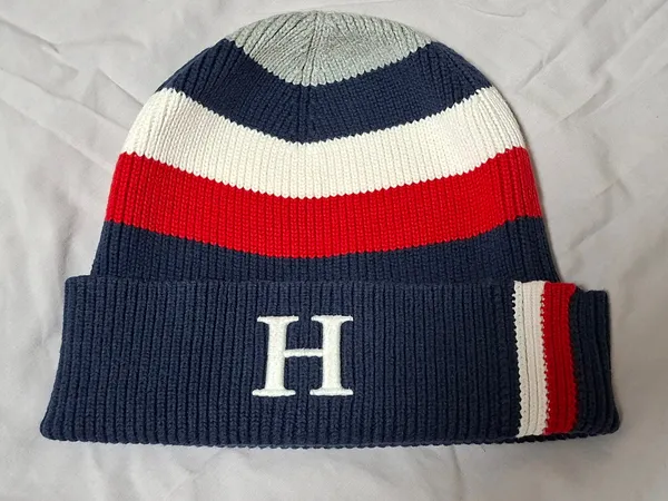 TOUCA TOMMY HILFIGER MALHA CANELADA