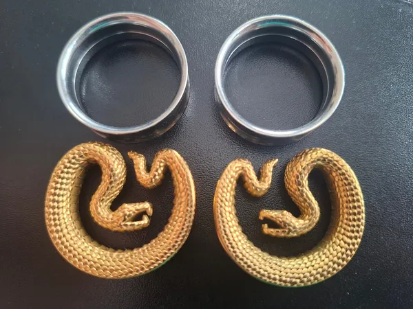 Conjunto de alargadores 28mm túnel cobra dourado