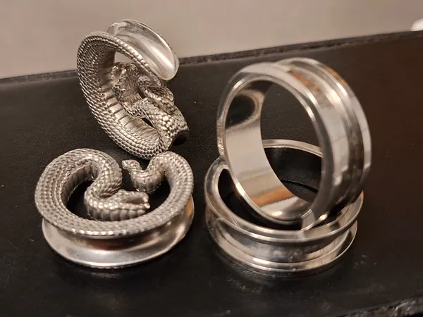 Conjunto de alargadores 28mm túnel cobra prateado