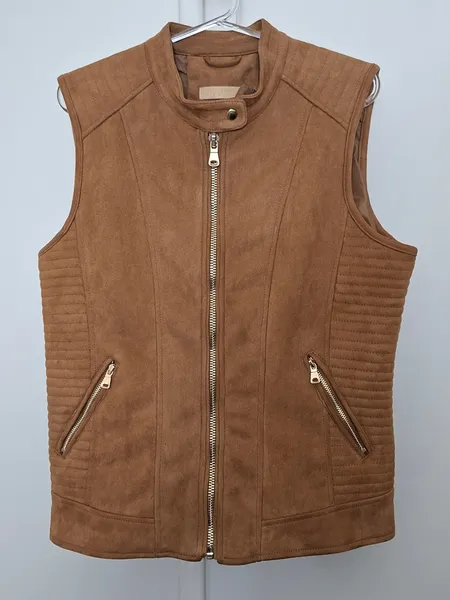 Colete de suede caramelo G