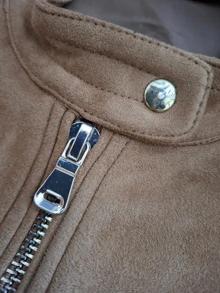 Colete de suede caramelo G