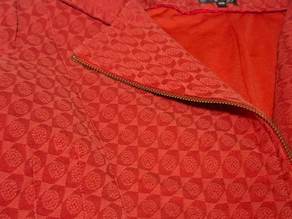 Casaco Jaqueta Jacquard geométrico vermelho acetinado