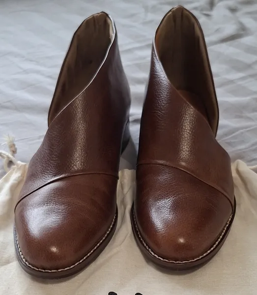 Bota West Village Manolita Caramelo 36