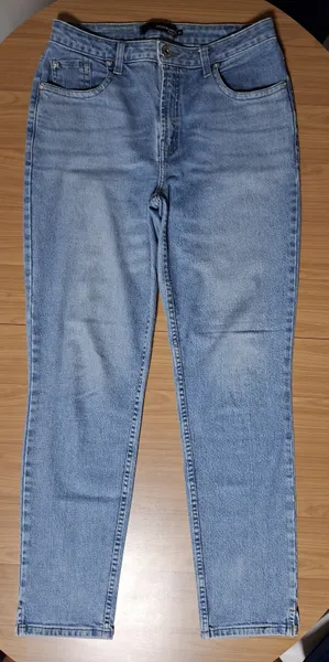 Calça jeans Le Lis Blanc Paula reta 44 bordada