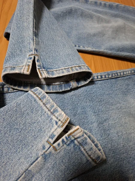 Calça jeans Le Lis Blanc Paula reta 44 bordada