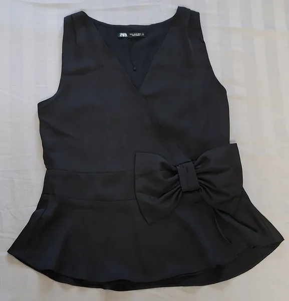 Regata transpassada peplum Zara  preta com laço M