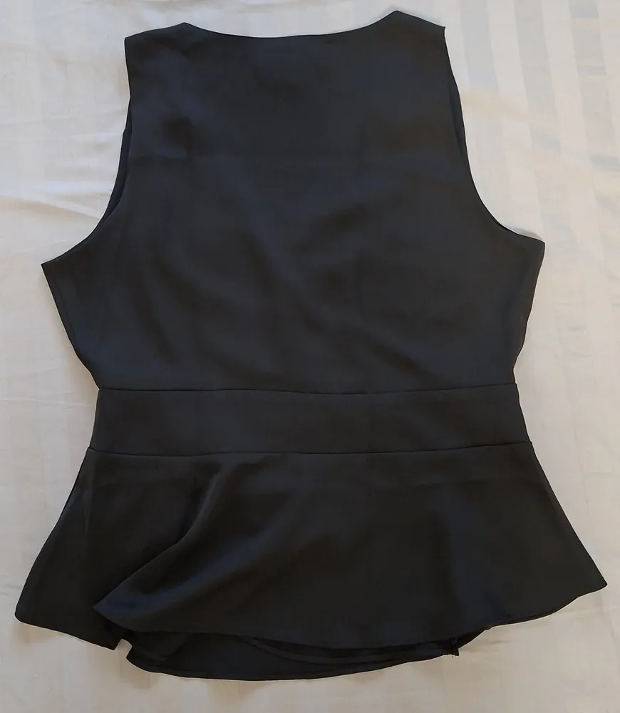 Regata transpassada peplum Zara  preta com laço M