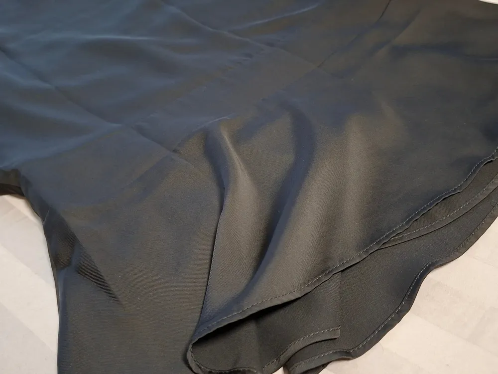 Regata transpassada peplum Zara  preta com laço M
