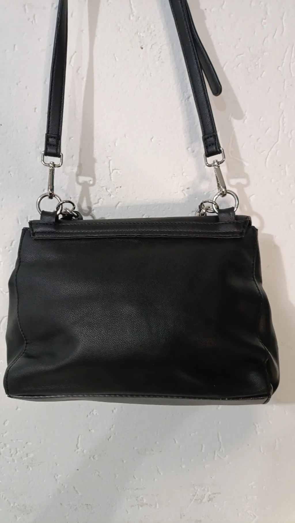 Bolsa Flap Scarsdale Mini crossbody preta